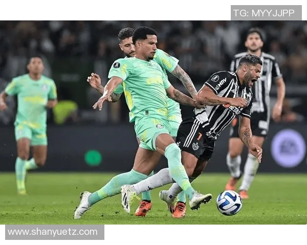 克卢日与马模激战在即谁能在欧联杯小组赛中脱颖而出