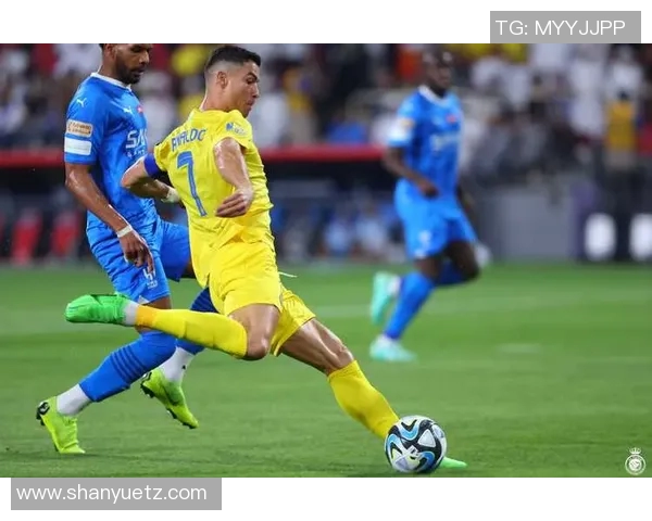 冰岛与意大利足球赛激战正酣球迷期待精彩对决与历史交锋